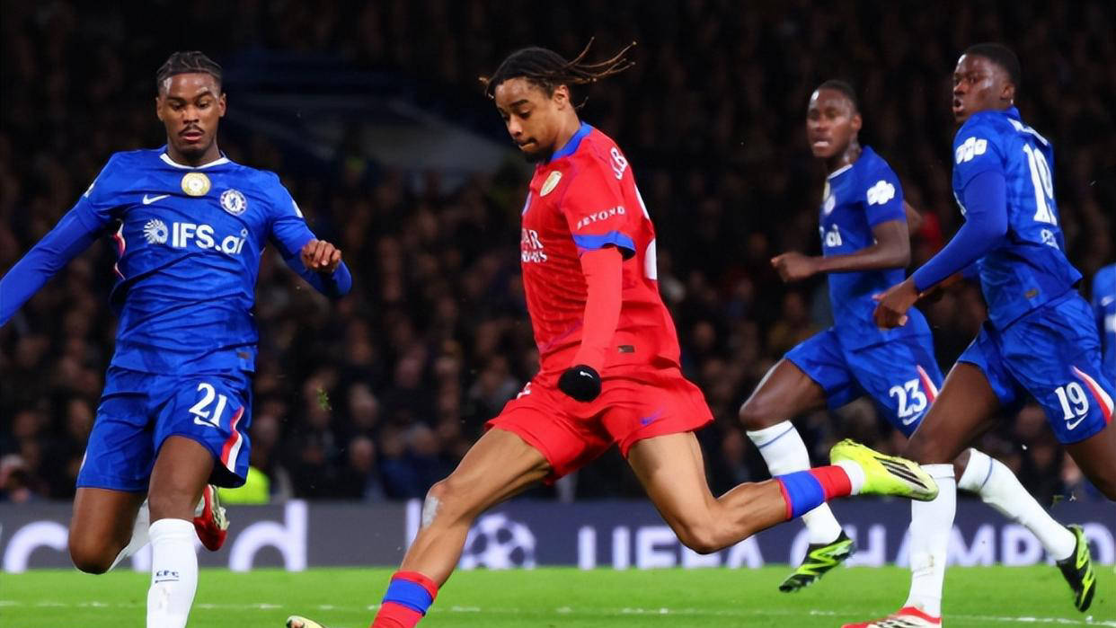 曼城今夏拟豪掷1亿英镑引进法国天才边锋,瓜迪奥拉力荐,警惕阿森纳竞争